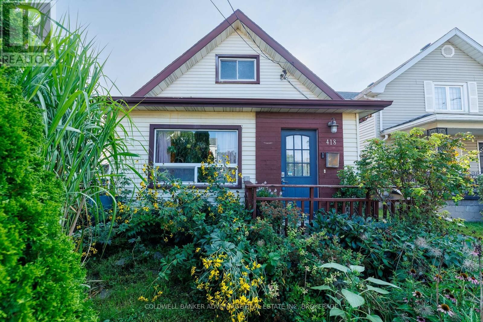 Property Photo:  418 McAlpine Avenue North  ON L3B 1T3 