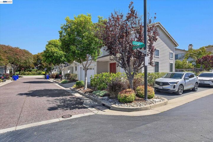 Property Photo: 92 Rockport Ct CA 94804