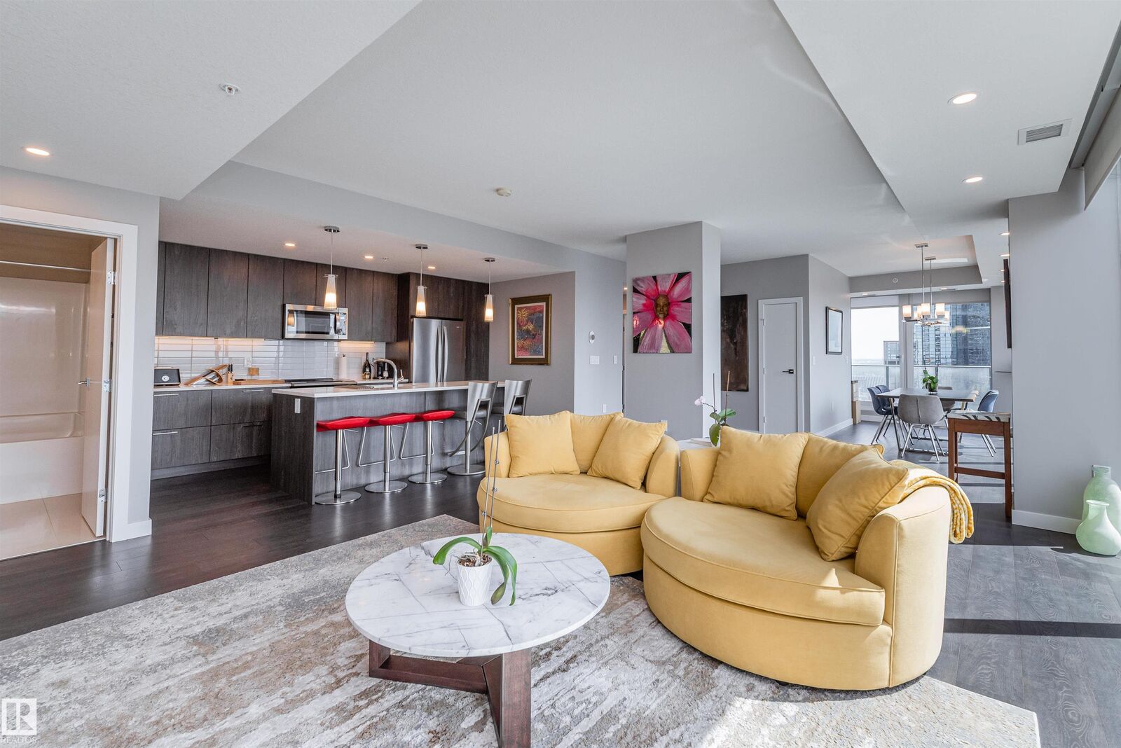 Property Photo:  10180 103 Street NW 2400  AB T5J 0L1 