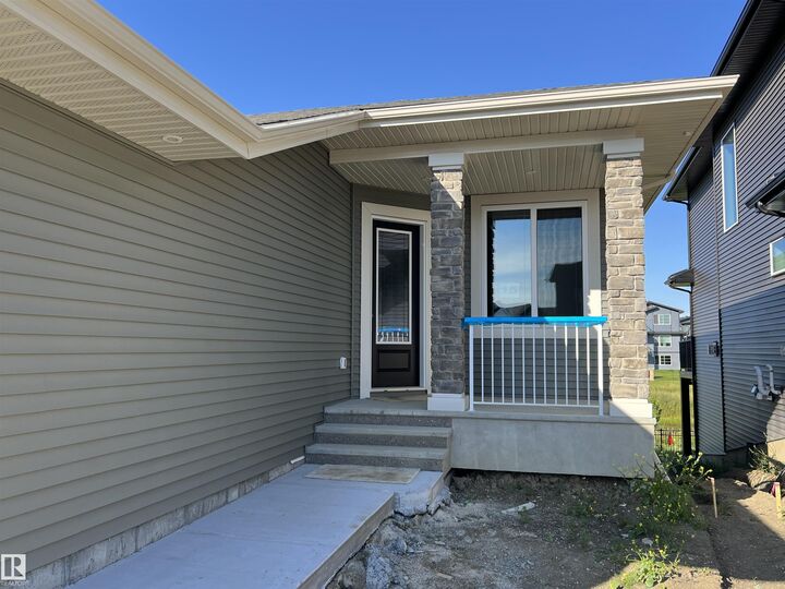Property Photo: 15 Norwyck Way AB T7X 3G5