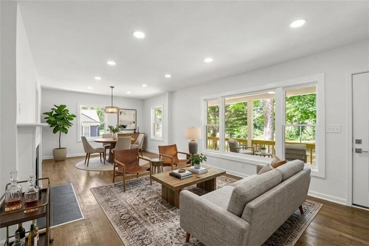 Property Photo:  2580 Cascade Road SW  GA 30311 