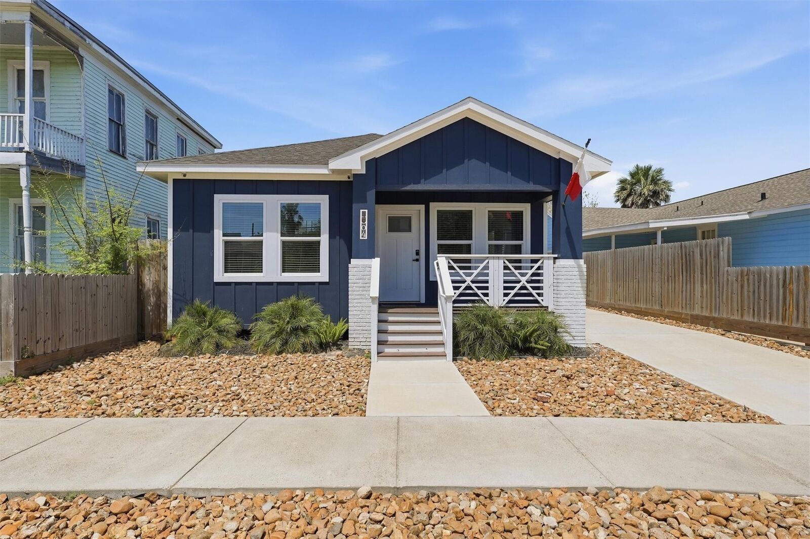 Property Photo: 1804 Ursuline Street TX 77550