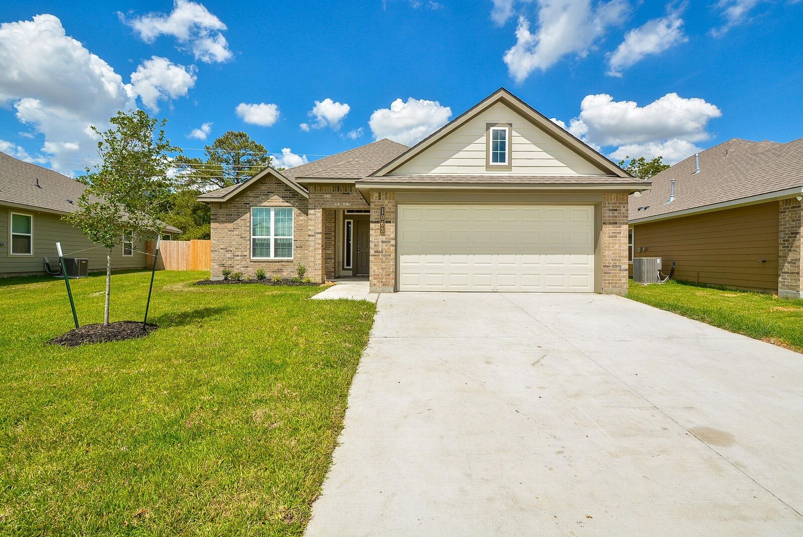 Property Photo:  1063 Bending Trail Drive  TX 77375 