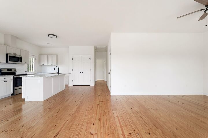 Property Photo: 226/228 N Dixie Street TX 77833