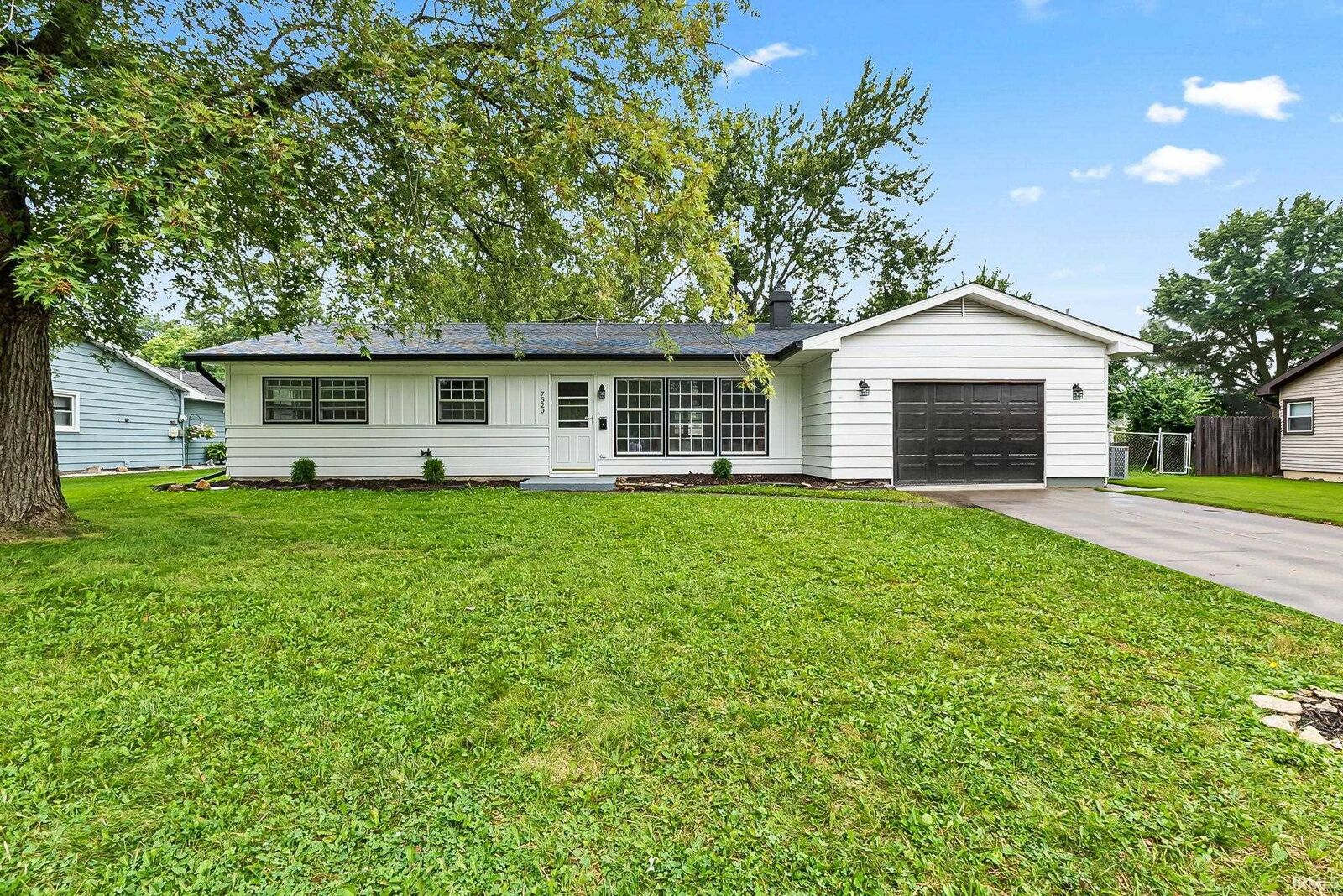 Property Photo: 7520 Kingsway Drive IN 46819-1721