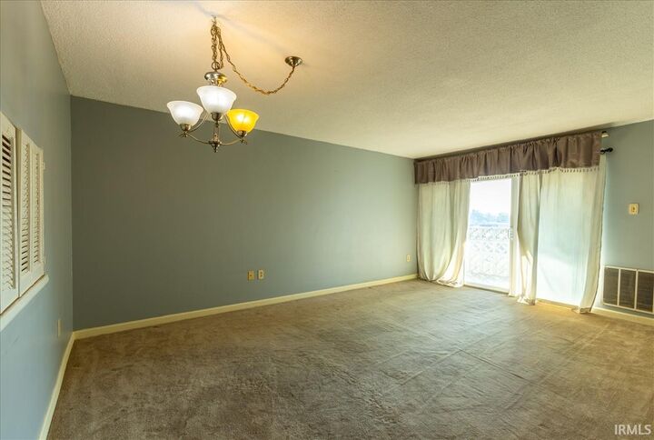 Property Photo:  1100 Erie Avenue 503  IN 47715 