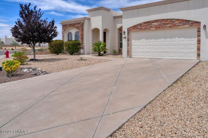 Property Photo:  4309 Calle Sonesta Arc  NM 88011 