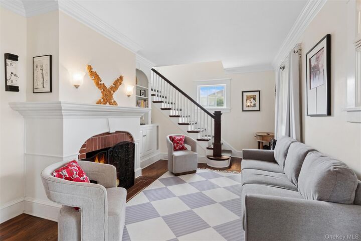 Property Photo: 87 Islip Avenue NY 11751