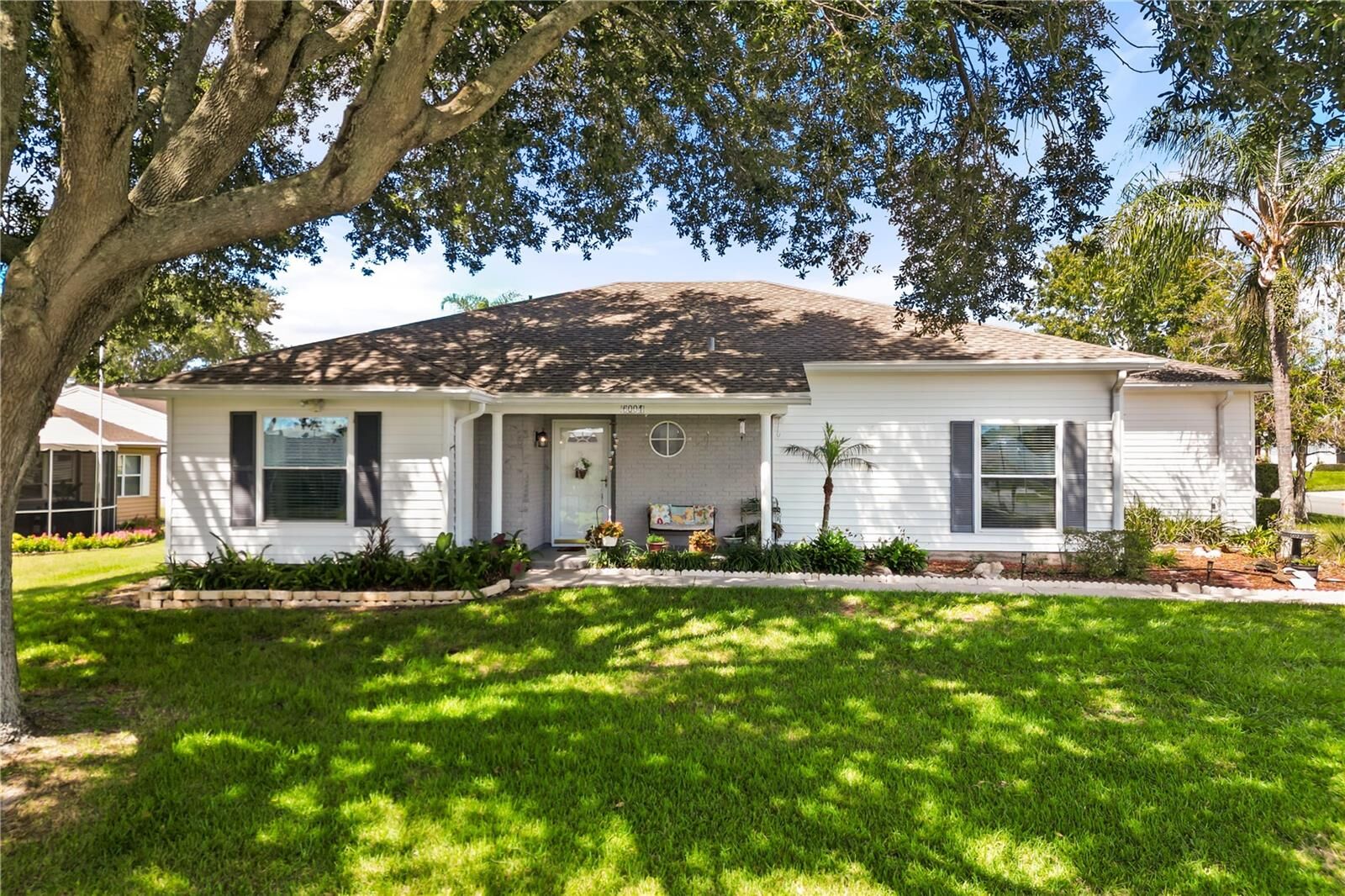 Property Photo: 6004 Sanderling Drive FL 33809
