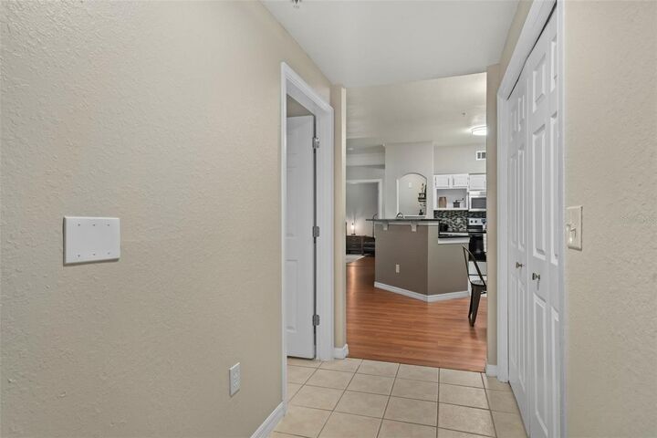 Property Photo:  6663 Queens Borough Avenue 104  FL 32835 