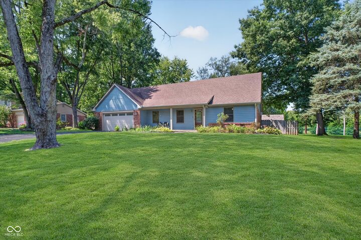Property Photo: 242 Beechmont Drive IN 46032