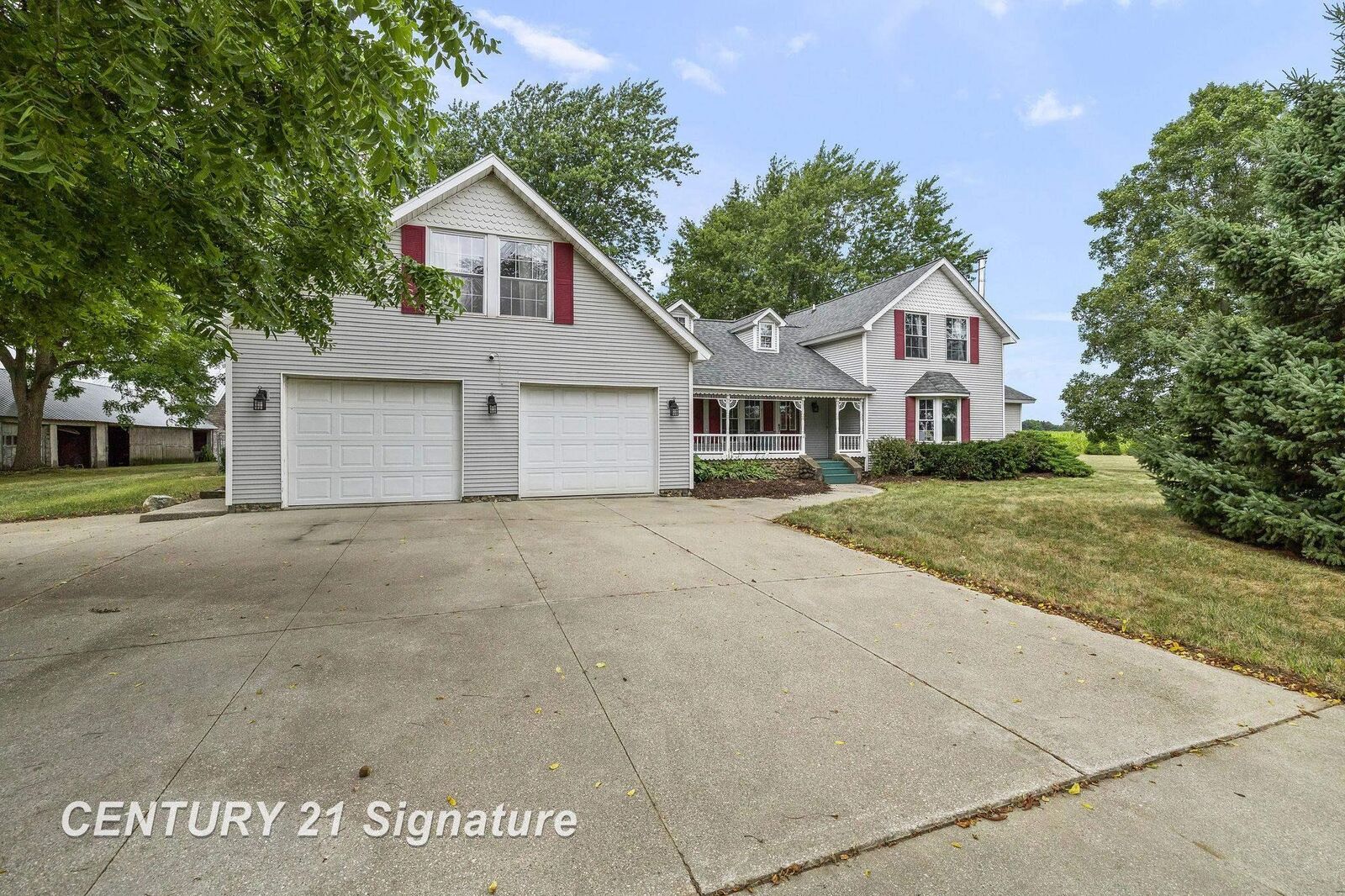 Property Photo:  3175 S Meridian Road  MI 48637 