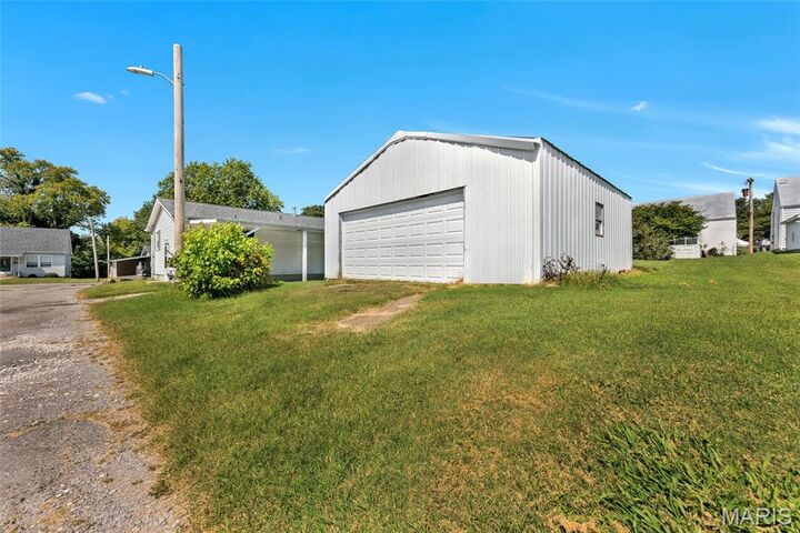 Property Photo:  504 Stiening Street  IL 62298 