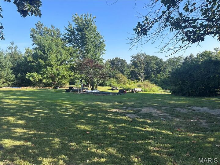Property Photo:  781 County Road 472  MO 63769 