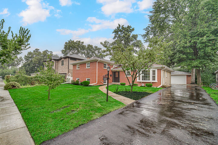 Property Photo: 232 Kilpatrick Avenue IL 60091