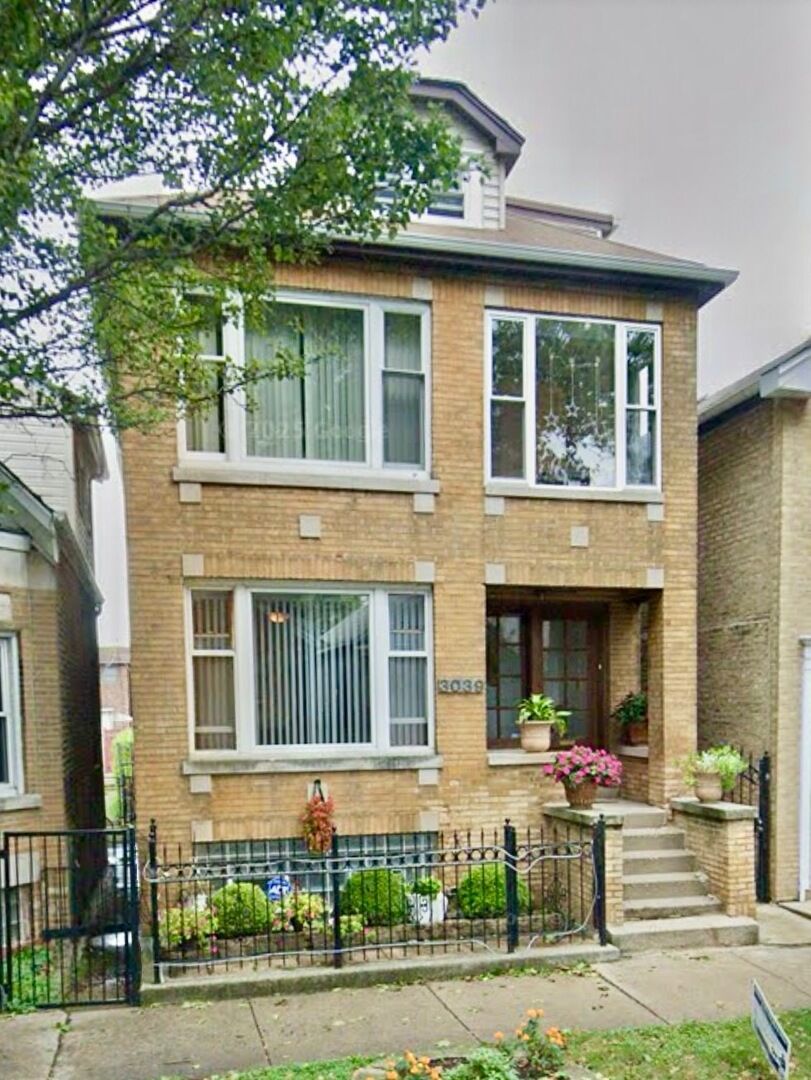 Property Photo: 3039 S Lowe Avenue IL 60616