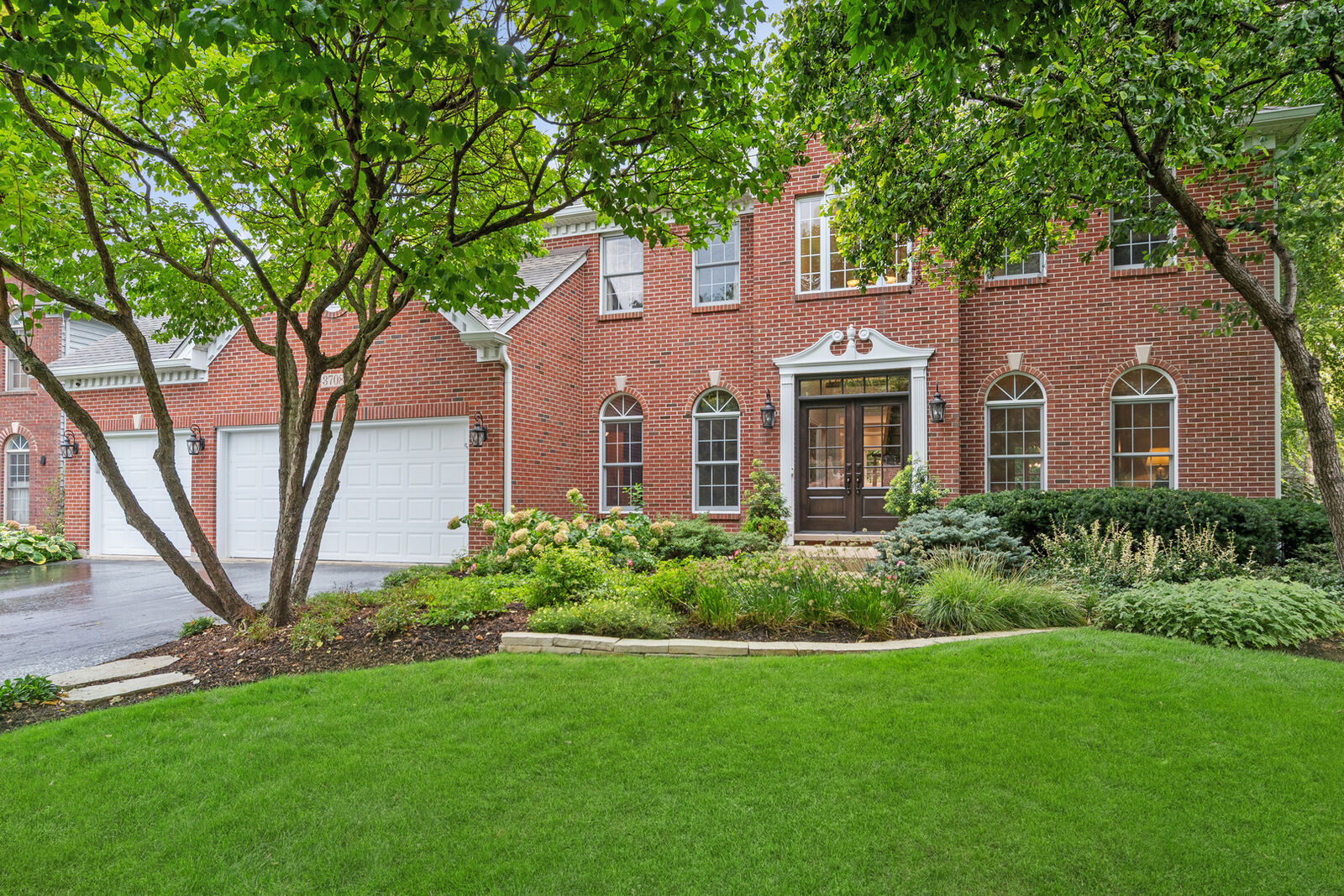 Property Photo:  3708 Landsdown Avenue  IL 60564 