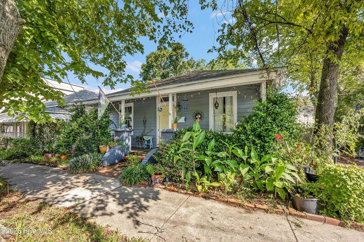 Property Photo:  415 Brunswick Street  NC 28401 
