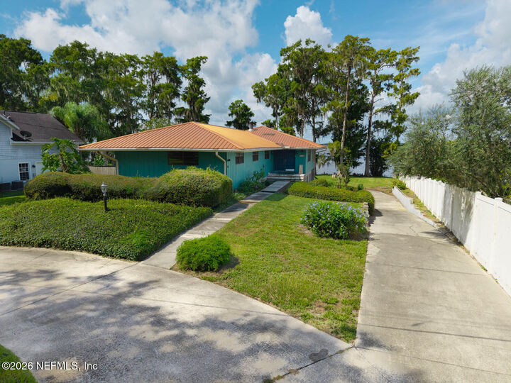 Property Photo:  109 St Johns Boulevard  FL 32131 