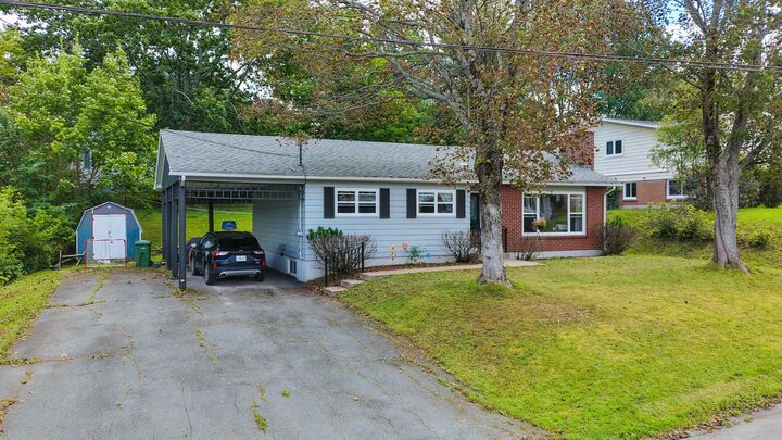 Property Photo:  135 Chelsea Court  NS B2H 1V5 