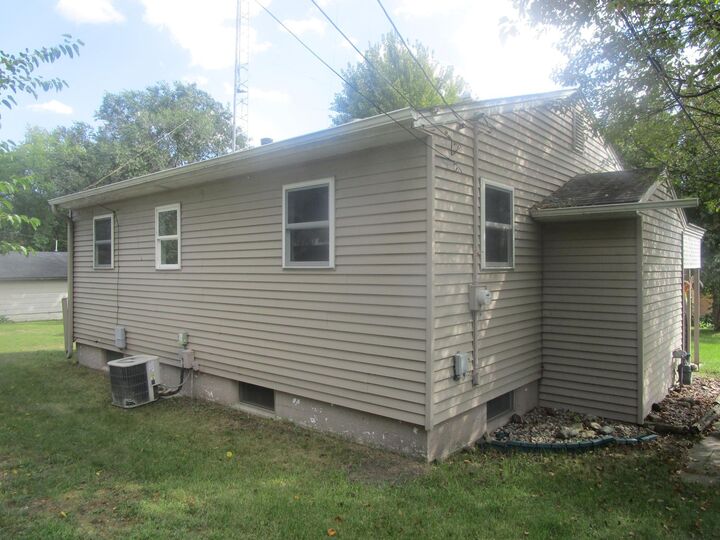 Property Photo: 721 Riverside Court MN 56537