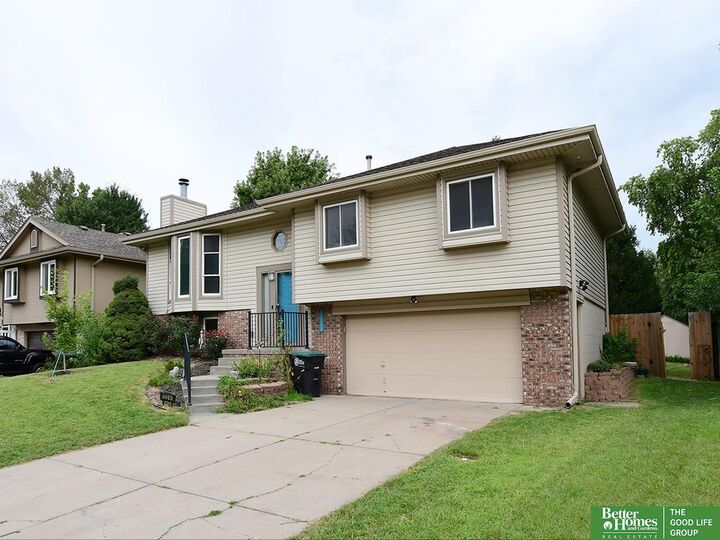 Property Photo:  15240 Pasadena Avenue  NE 68144 