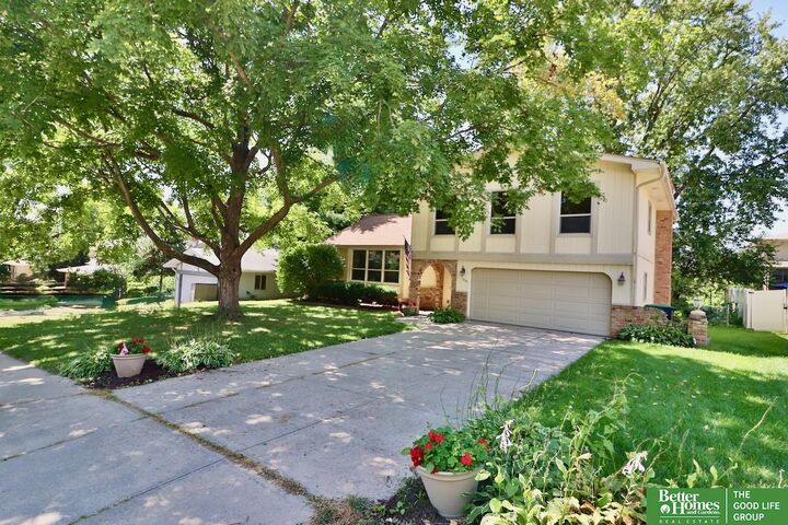 Property Photo:  1854 S 138th Street  NE 68144 