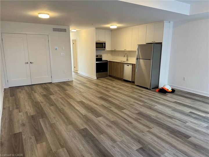 Property Photo:  40 Palace Street L24  ON N2E 0L2 