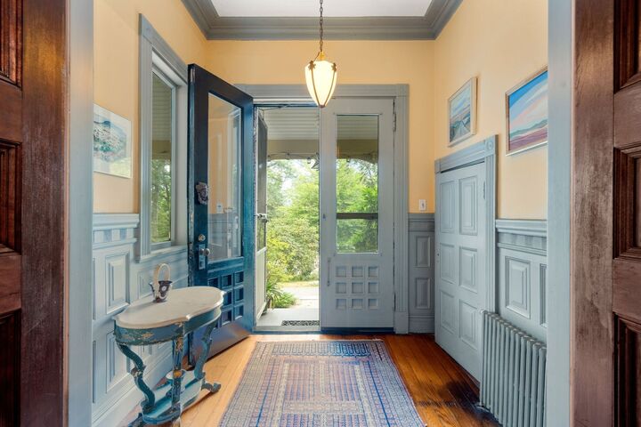 Property Photo:  186 Highland Ave  MA 02465 