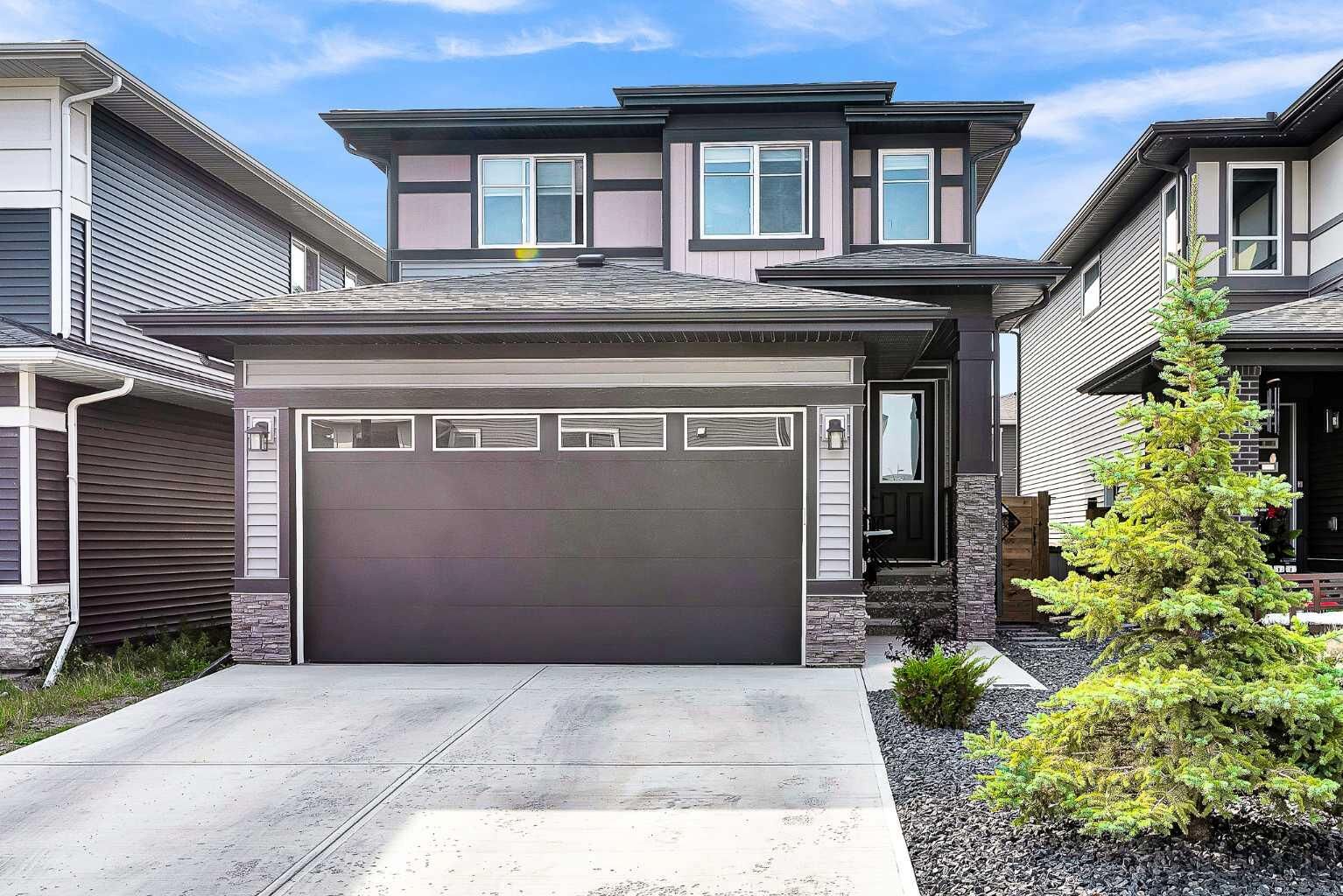 Property Photo:  95 Lawrence Green SE  AB T4A 3M8 