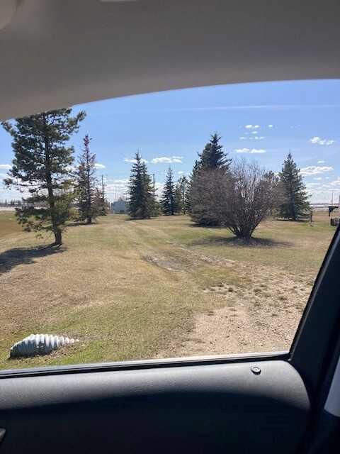 Property Photo:  9701 107 Street  AB T0H 2C0 