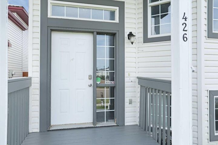 Property Photo: 426 Margaret Avenue AB T0J 0Z0