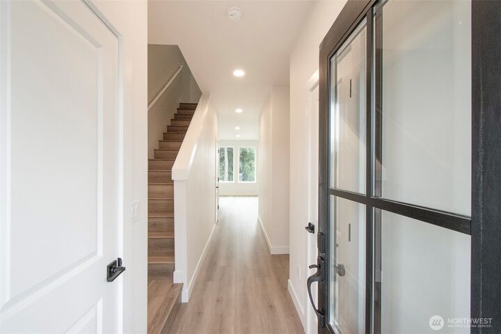 Property Photo: 1106 W Lauridsen A WA 98363