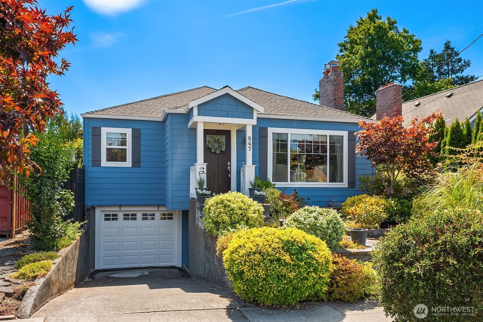 Property Photo:  847 NE 85th Street  WA 98115 