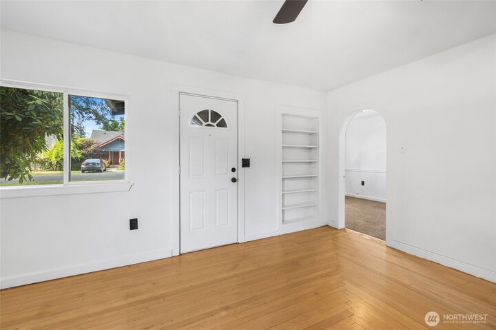 Property Photo: 213 Reed Street WA 98284