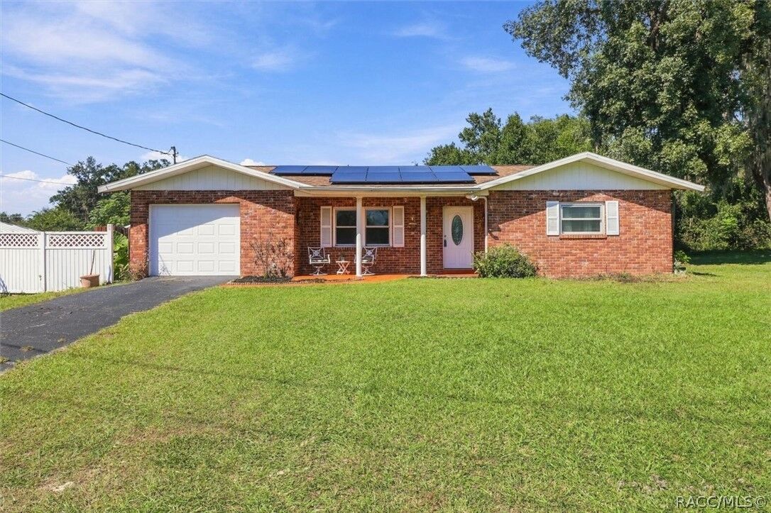 Property Photo:  8813 E Devonshire Road  FL 34450 