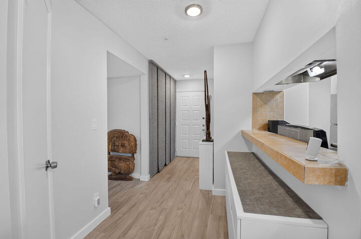 Property Photo:  2305 N Congress Avenue  FL 33426 