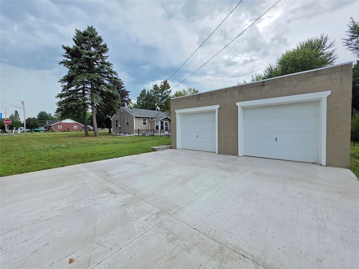 Property Photo:  3250 Melby Street  WI 54703 