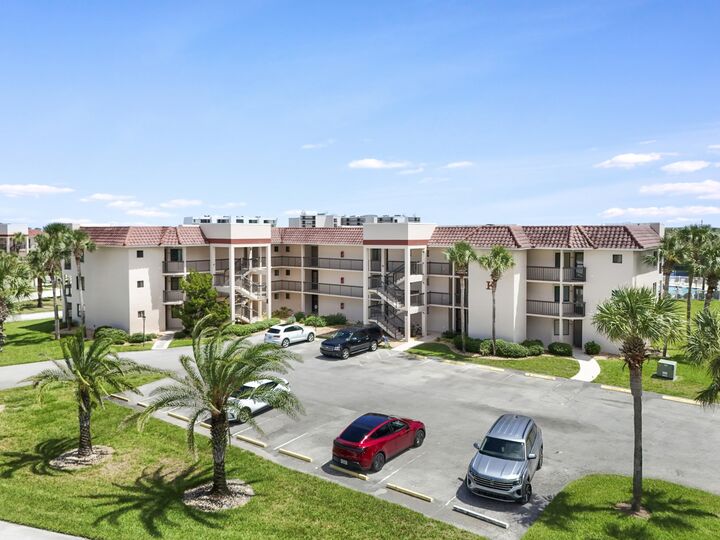 Property Photo: 4250 S A1a K33 FL 32080