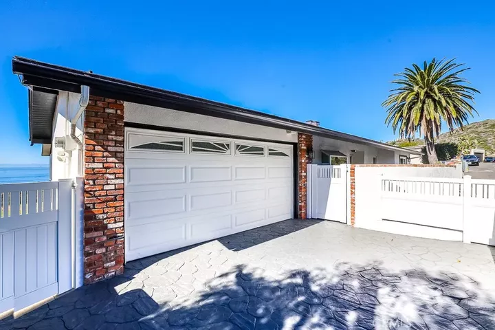 Property Photo:  761 Temple Hills  CA 92651 