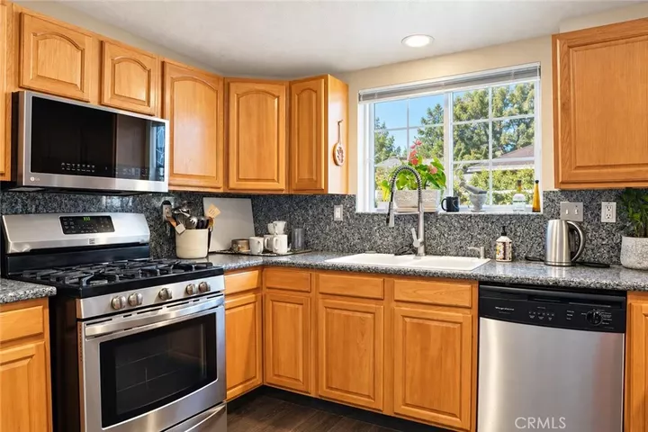 Property Photo: 18330 Hawthorne Avenue CA 92316
