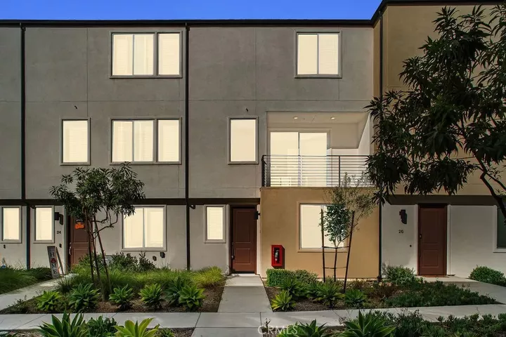 Property Photo:  5464 Seacliff 25  CA 92154 
