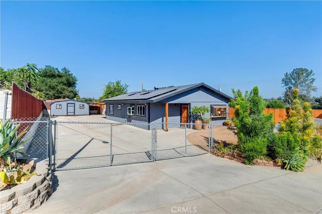 Property Photo: 715 Las Ramblas CA 92028