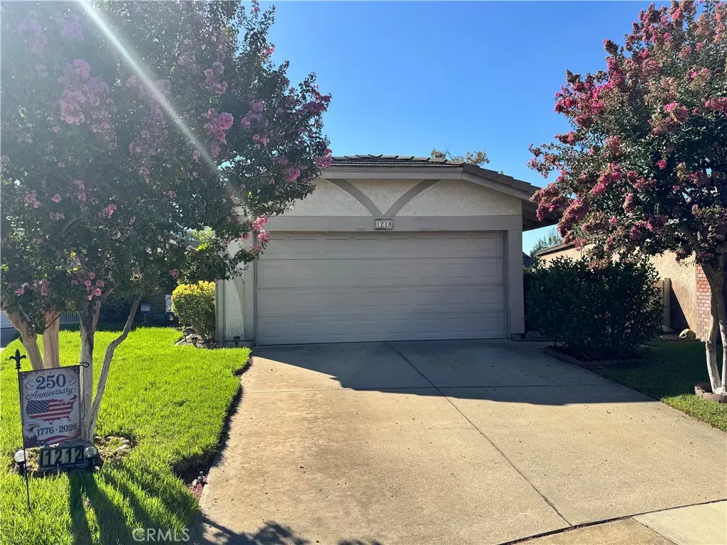 Property Photo:  1218 Tamarisk  CA 91784 