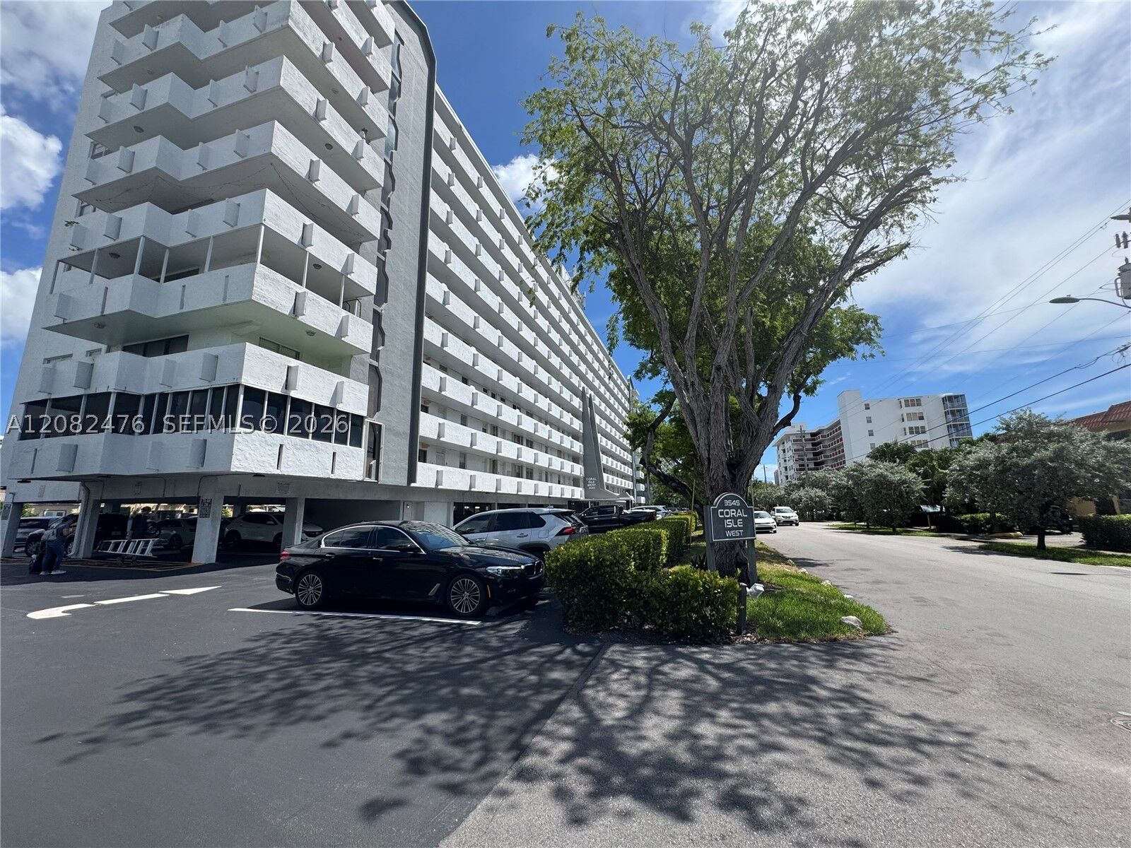 Property Photo:  3545 NE 166th St 703  FL 33160 