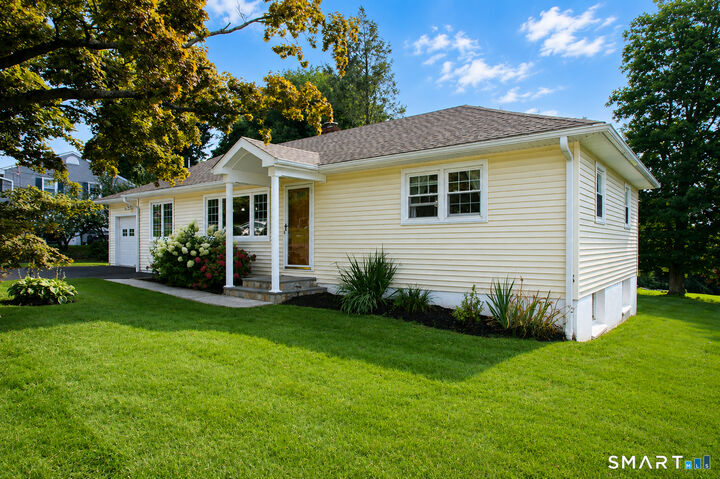 Property Photo:  4 Muller Street  CT 06812 
