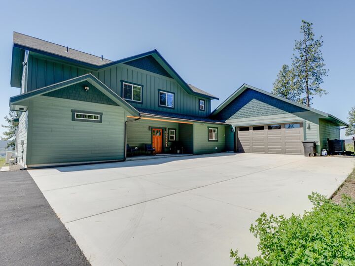 Property Photo:  6560 Pine Ridge Way  WA 99026 