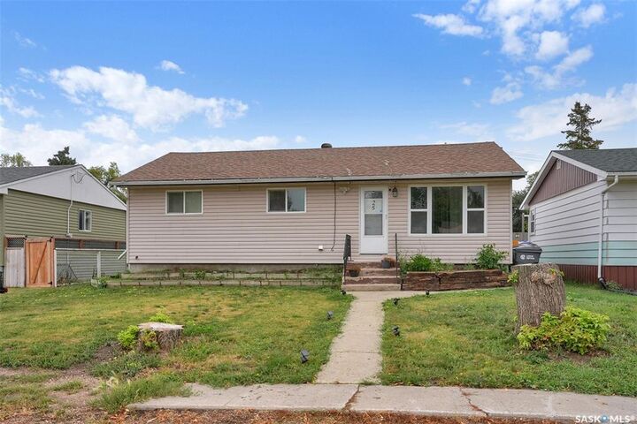 Property Photo:  25 Jarvis Street  SK S0G 4A0 
