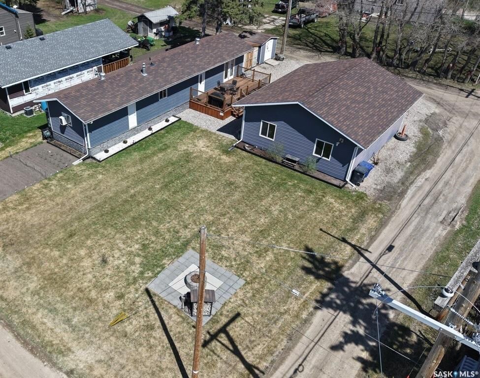 Property Photo:  108 1st Street E  SK S0J 0M0 