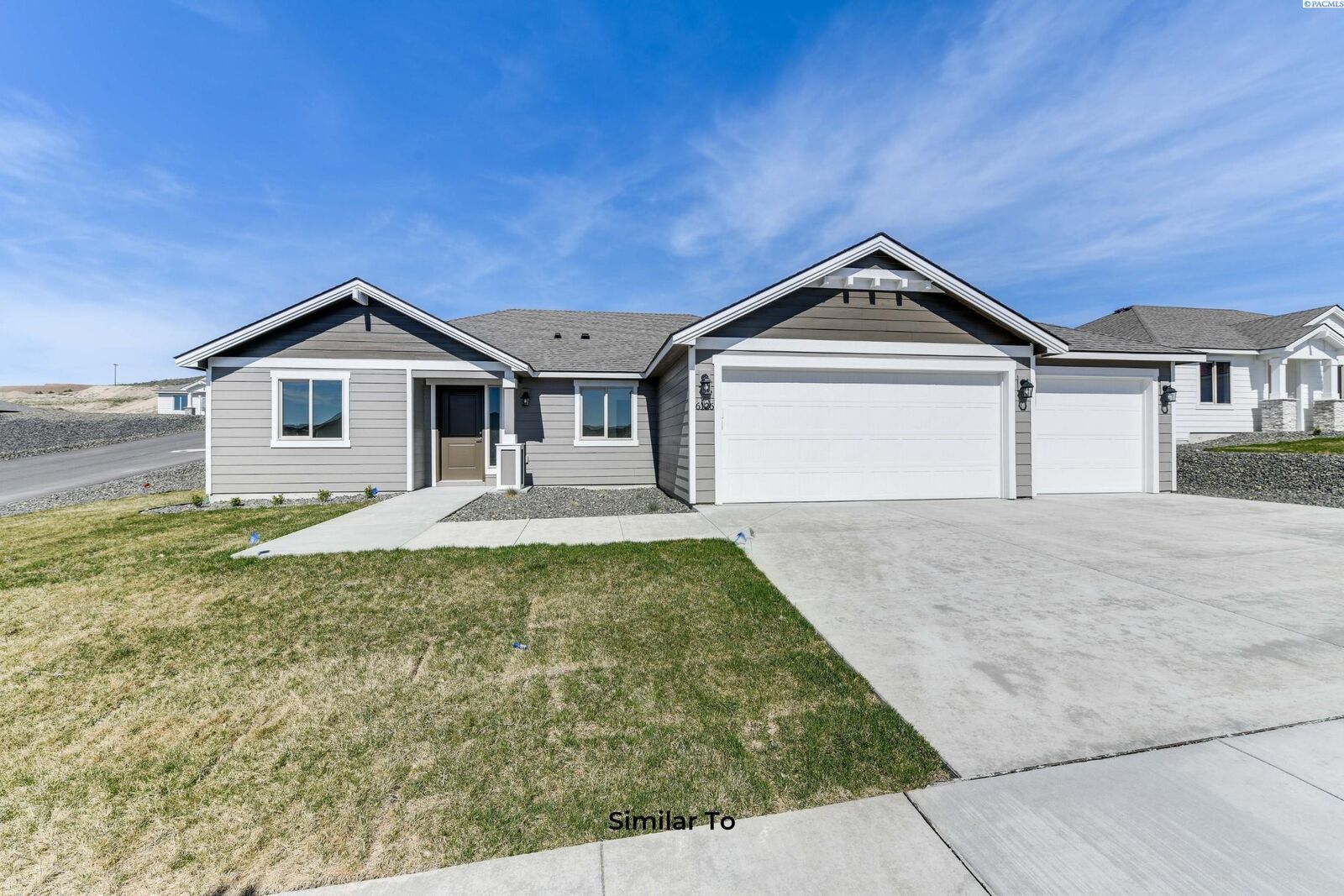 Property Photo:  6818 Road 104  WA 99301 
